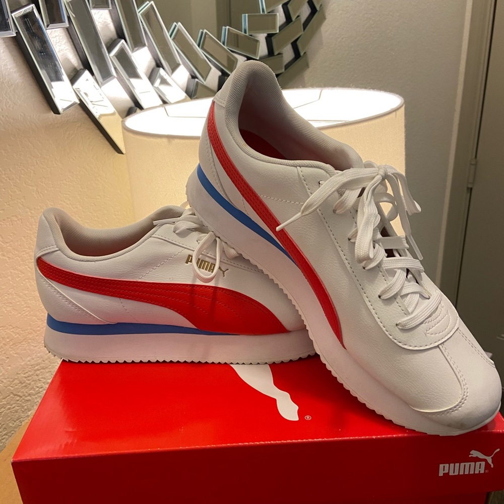 Puma Turin II. No box Women’s size 11. Gently used
